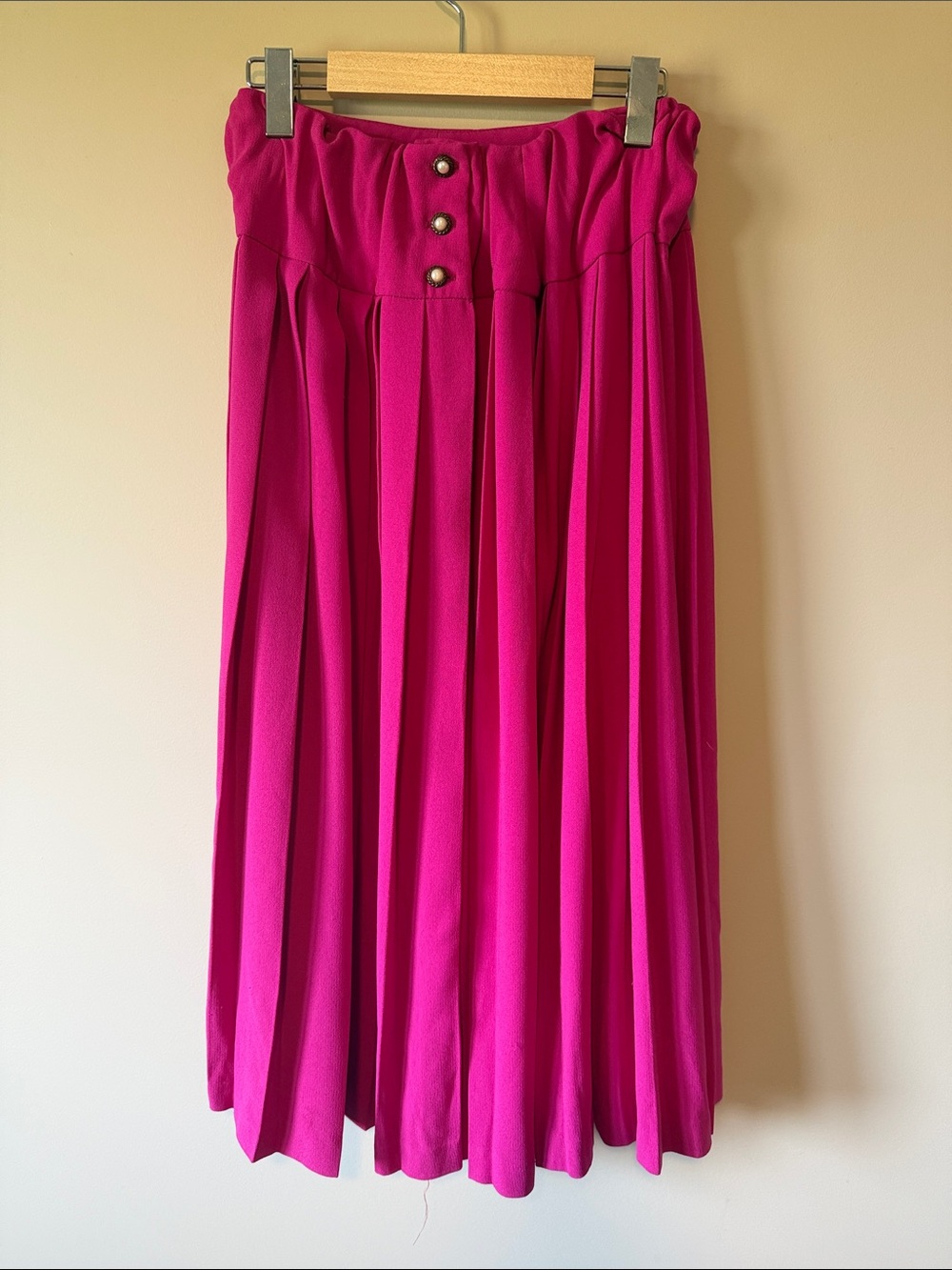 Vintage LOUBEN Magenta Pleated Midi Skirt Button Front - Size 40 (Fits US M)